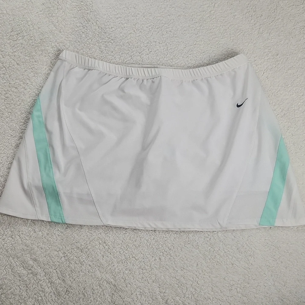 Nike White Skort with Mint Green Aqua Accents - Picture 1 of 10